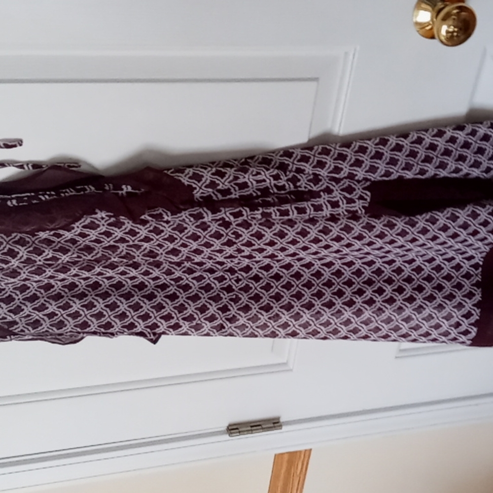 Dress - Picture 2 of 6